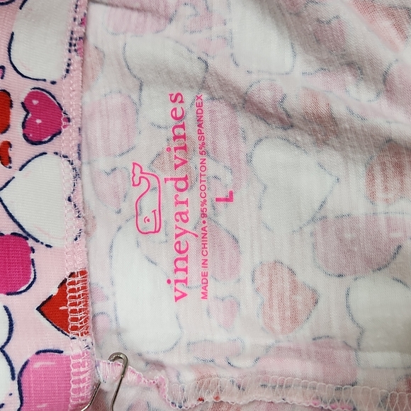 Vineyard Vines Cupid Whale Shorts - Picture 6 of 7